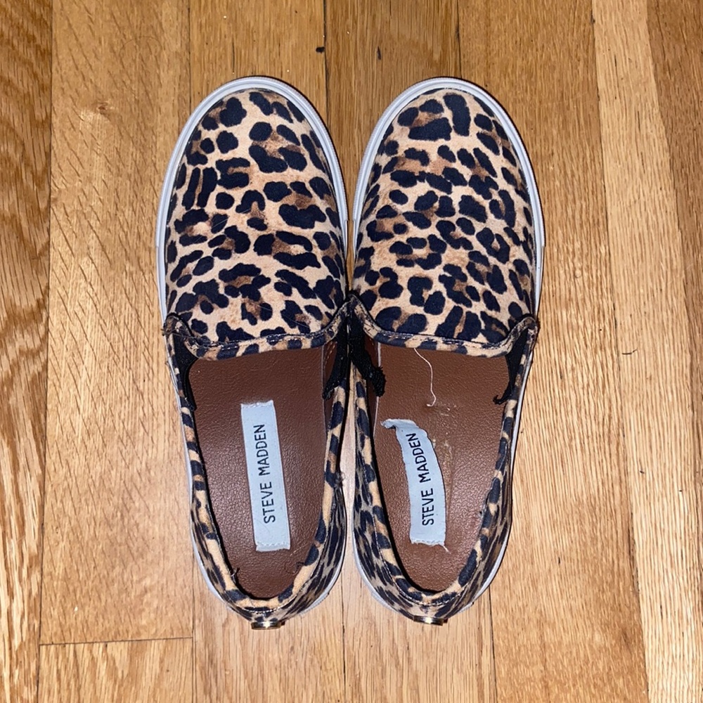 Steve Madden Slip ons